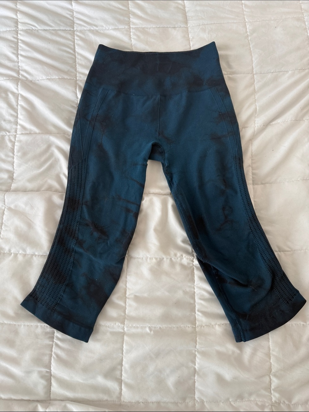 lululemon athletica Black Track Capri Joggers